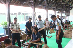 Asah Kreativitas dan Bekal Kemandirian Warga Binaan, Lapas Kelas I Madiun Tekuni Kegiatan Kemandirian Keterampilan