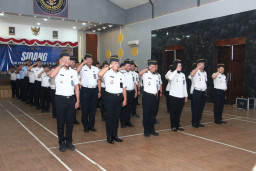 Lapas Kelas I Madiun Ikuti Apel Bersama Kemenko Kumham Imipas dan Jajaran, Perkuat Disiplin Kerja dan Sambut Kemerdekaan