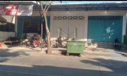 Bau Sampah Resahkan Pemilik Toko, DLH Sampang Tegaskan Siap Angkut Setelah Kesepakatan Warga