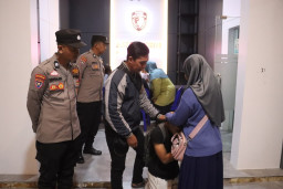 Respons Cepat Laporan Call Center 110, Polres Mojokerto Bubarkan Konvoi Sekelompok Pemuda di Gondang
