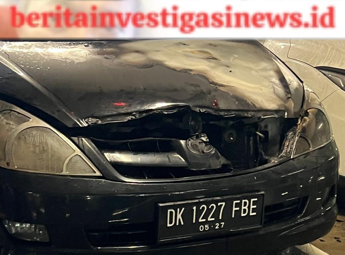 Pawas Polres Kawdara Datangi TKP Mobil Terbakar di Parkiran Bandara