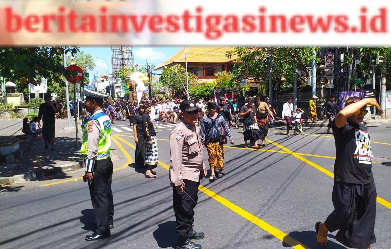 Upacara Ngaben, Personil Polsek Kuta Bersinergi Pecalang Atensi Pengamanan Minggu Kasih