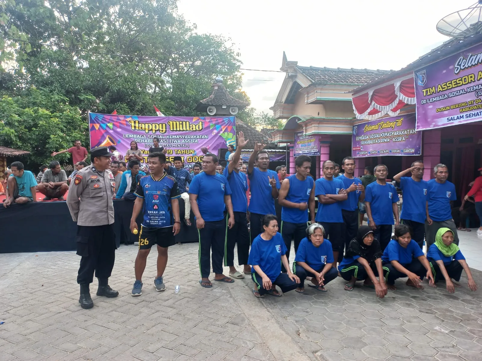 Polisi RW di Ngawi Peduli ODGJ Kunjungi Panti Rehabilitasi Beri Motivasi