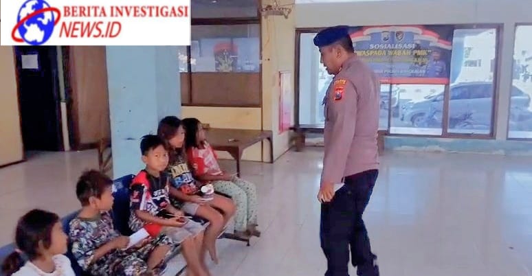 Cara Polisi di Bangkalan Beri Perhatian Terhadap Anak Jalanan Dalam Jum'at Curhat dan Berkah