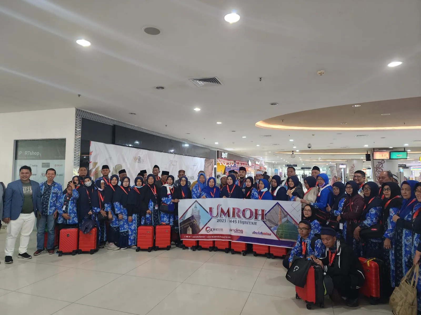 PT. CHAtour Travel Komitmen Terbangkan Puluhan Jamaah Arofah Mina