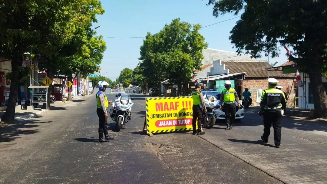 Polisi Siapkan Jalur Alternatif Selama Penutupan Jembatan di Jalan Wijaya Situbondo