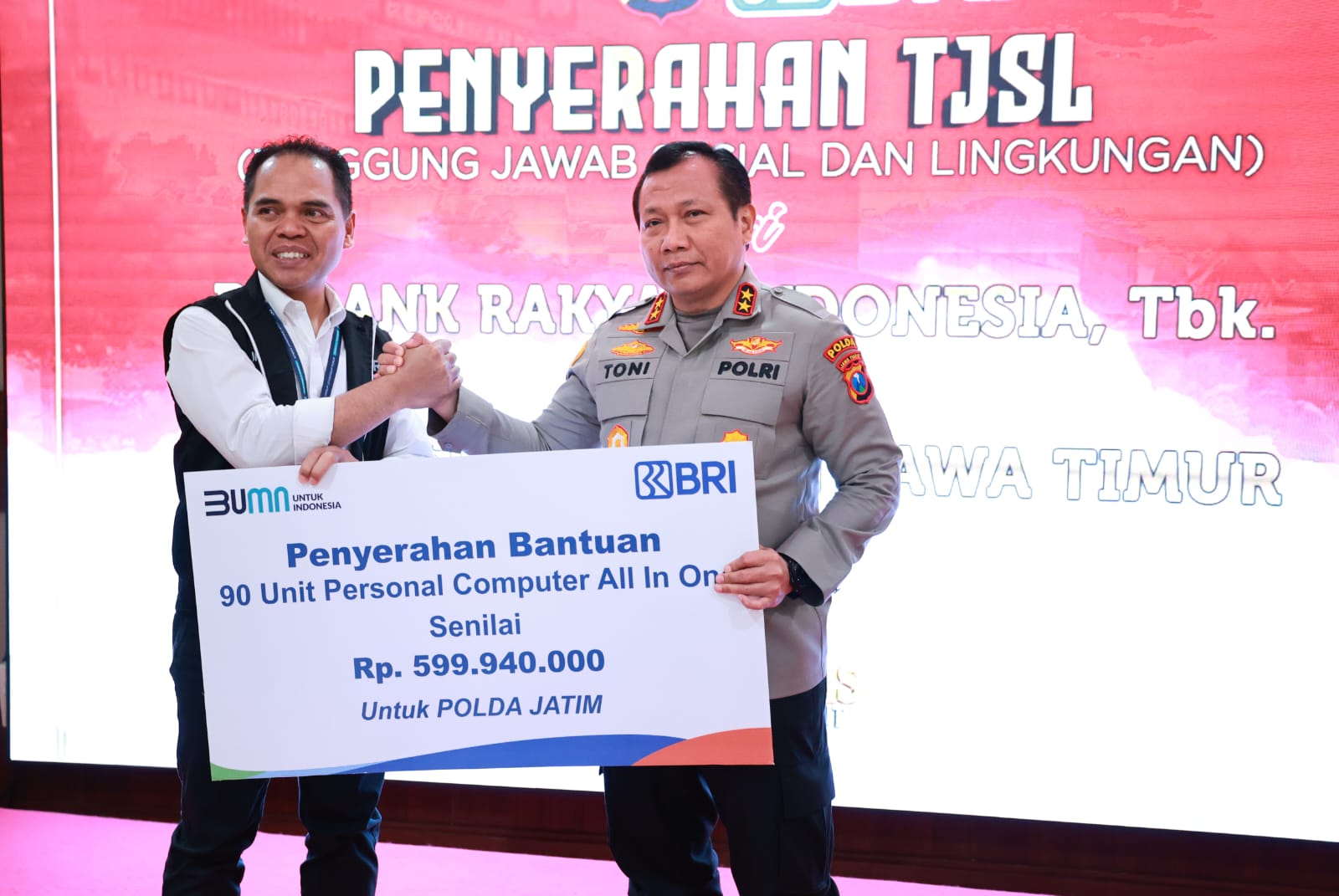 Dukung Digitalisasi Polri Bri Salurkan Csr Komputer ke Polda Jatim