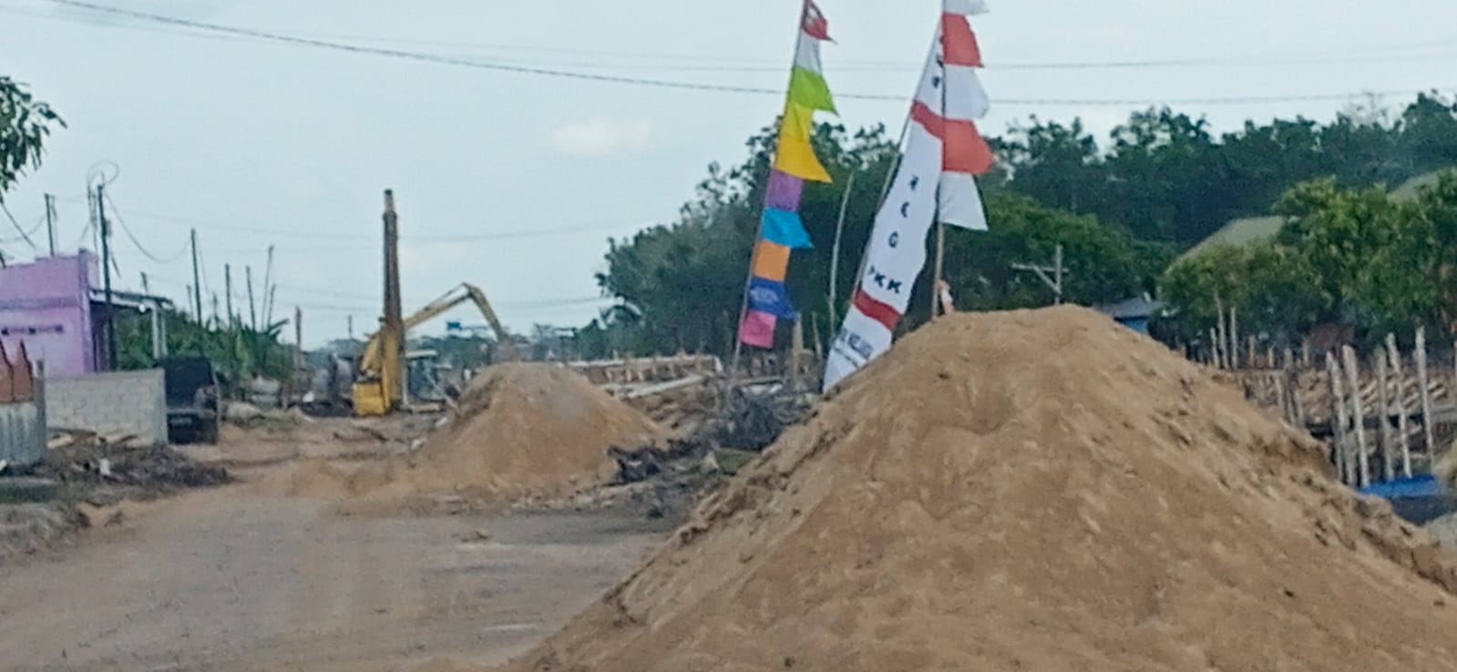 BWSK II Palangka Raya Akui Tanah Timbunan dan Pasir Proyek SPPBRD Sampit Dibeli Dari Supir Truck
