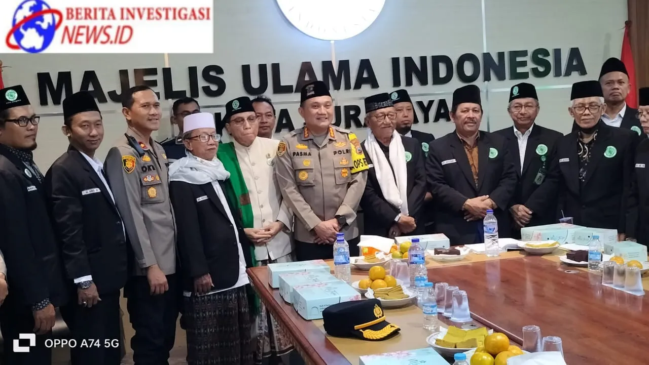 Kapolrestabes Surabaya dan Pejabat Utama, Serentak Sambangi Toga dan Tomas Dalam Rangka Silaturahmi