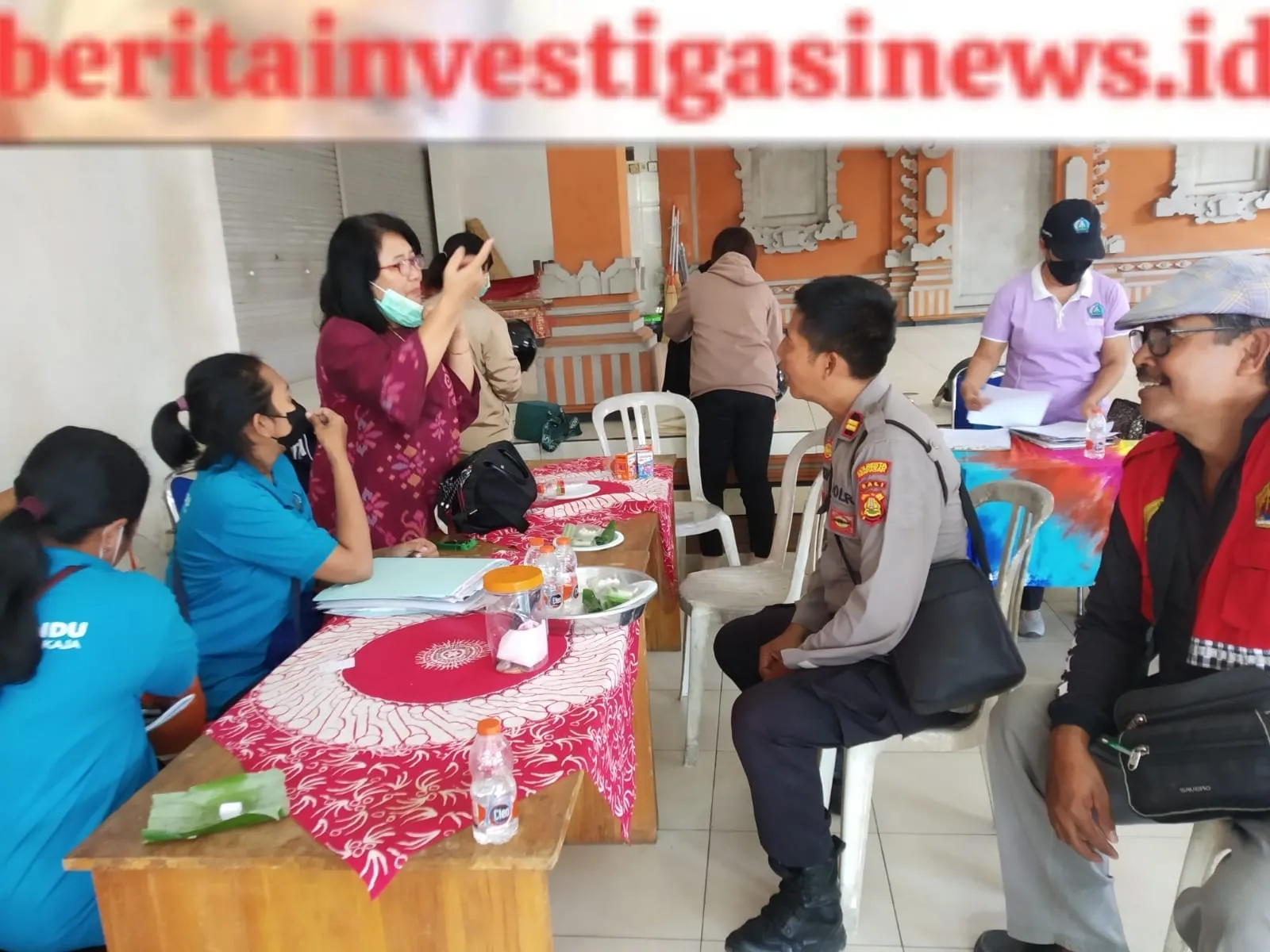 Eratkan Kebersamaan Dengan Masyarakat Polisi Banjar Lepang Sambangi Giat Posyandu
