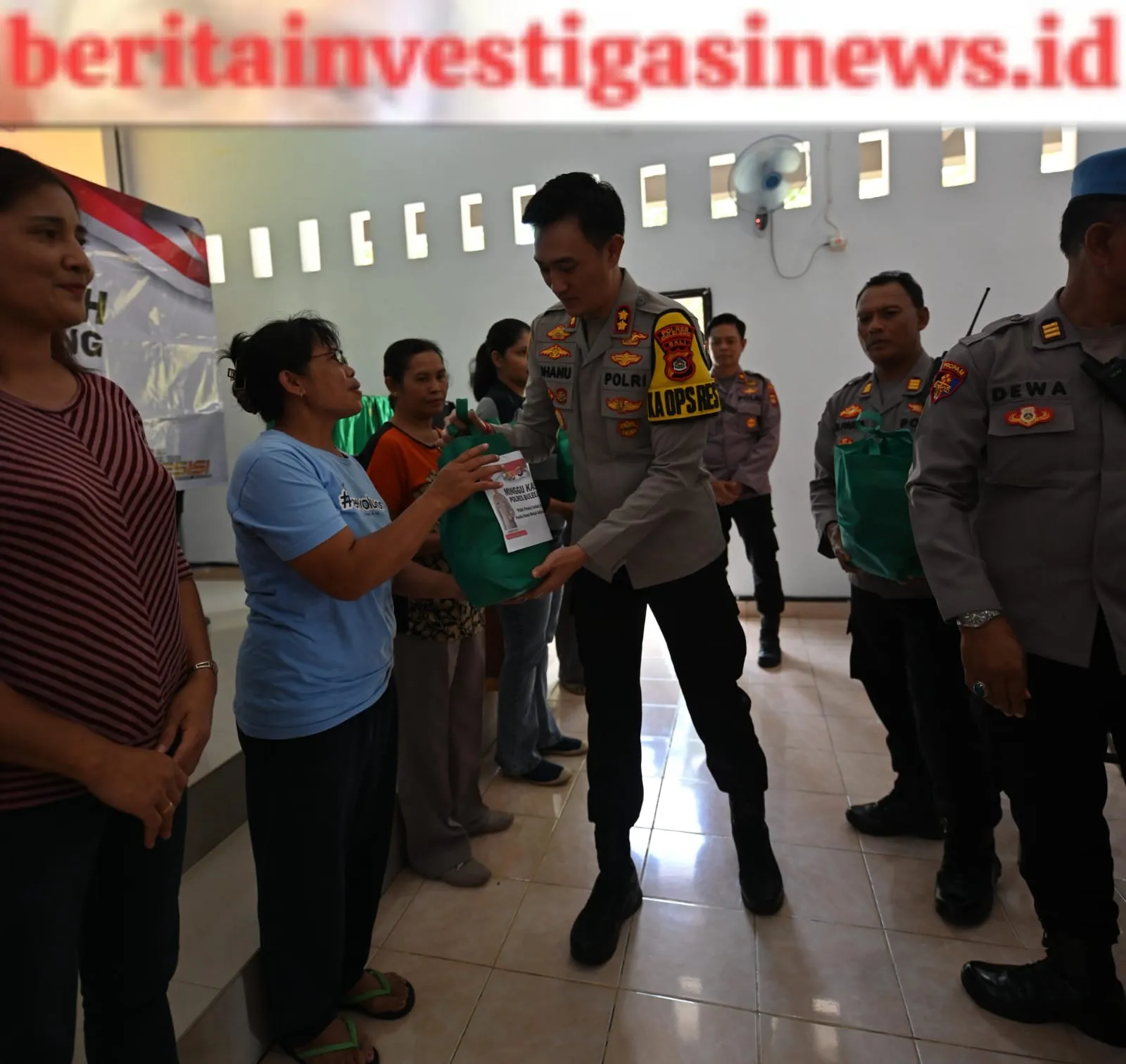 Pemberian Tali Asih Minggu Kasih Polres Buleleng di GKPB Kasih Karuna