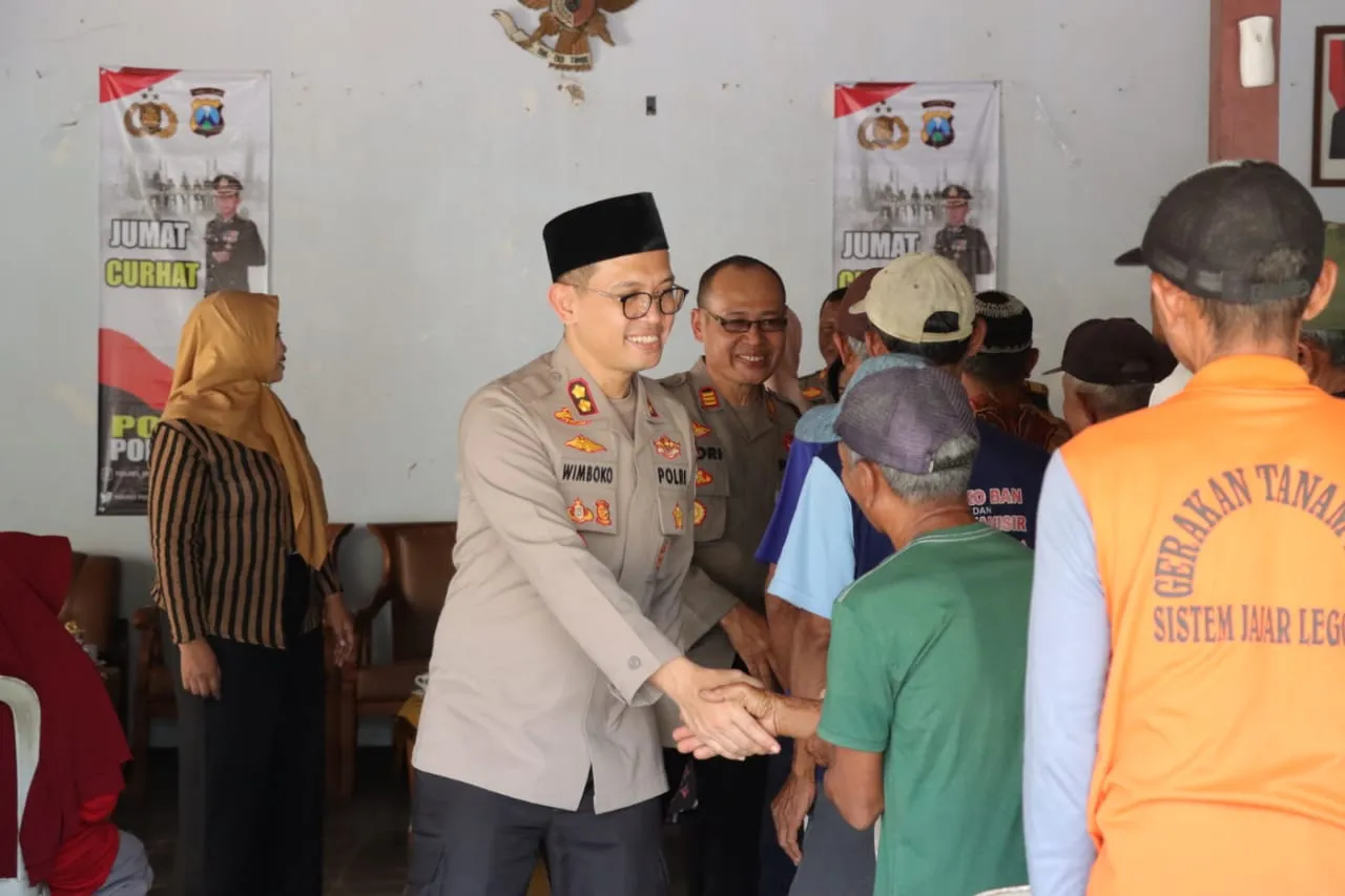 Kepala Desa Bulu Apresiasi Kepedulian Polres Ponorogo Kepada Puluhan Warga Kurang Mampu