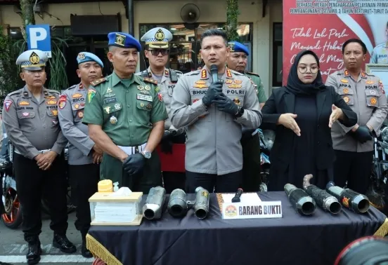 Cipta Kondisi Polisi Bersama TNI Amankan Ratusan Ranmor Diduga Untuk Bali di Kota Malang