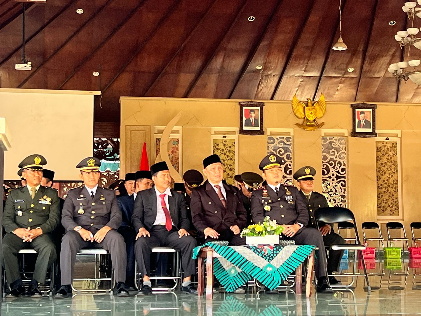 Plt. Kalapas Narkotika Kelas IIA Pamekasan Ikuti Upacara Kesaktian Pancasila Bersama PJ Bupati Pamekasan