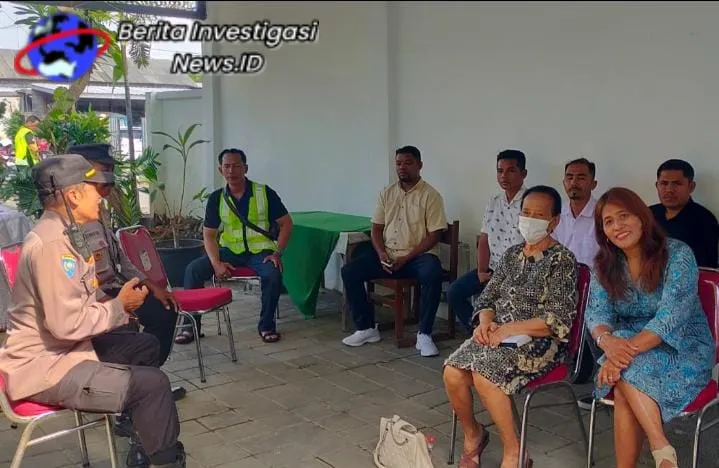 Minggu Kasih Polsek Densel Kunjungi Gereja GKII Tabernakel Desa Sidakarya