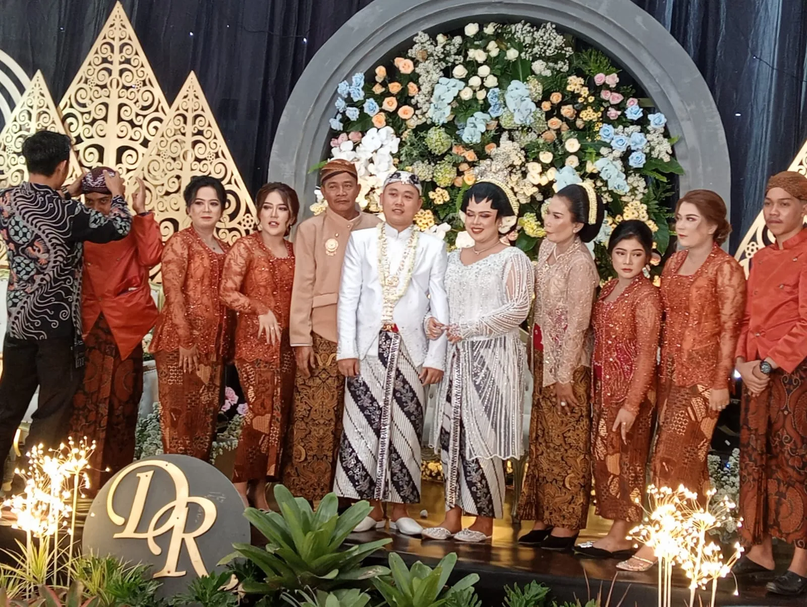 Berlangsung Meriah dan Sukses, Resepsi Pernikahan Putri Kedua Sulaiman