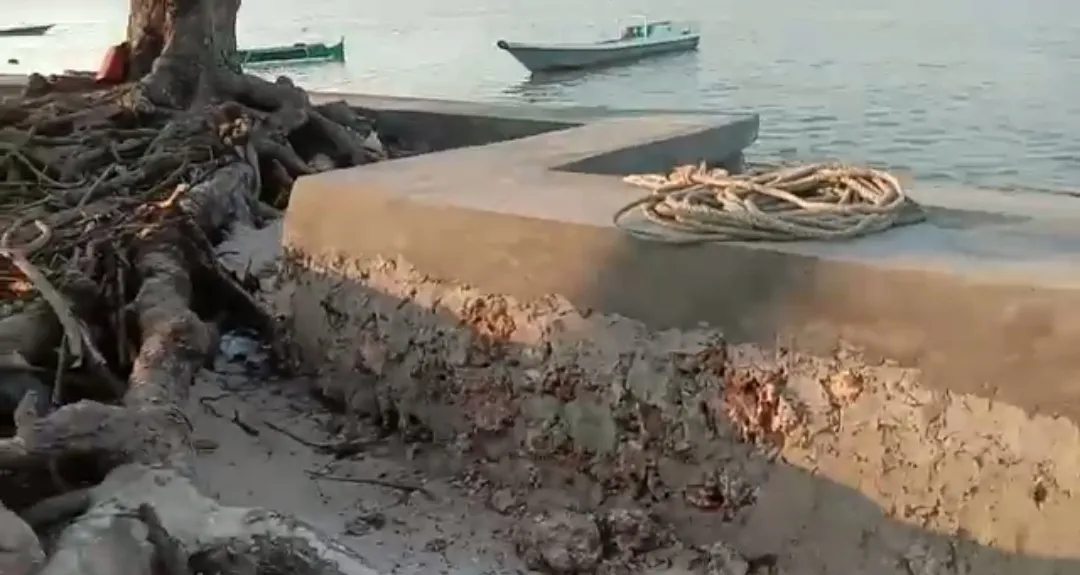 Disorot, Pembangunan Proyek Tangkis Laut di Sapeken Diduga Dikerjakan Asal asalan, Habiskan Rp 300 Juta