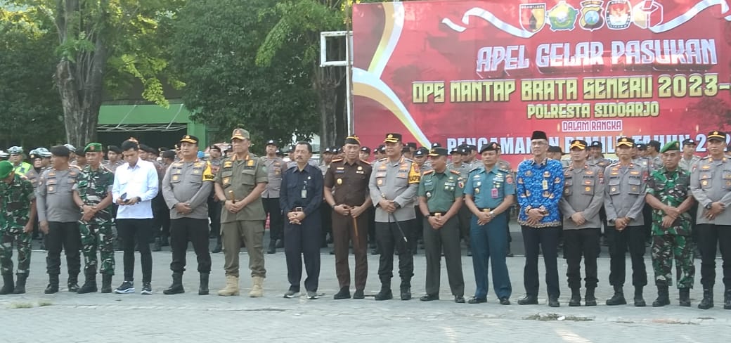 Apel Gelar Pasukan Ops Mantap Brata Semeru 2023-2024 Polresta Sidoarjo Dalam Rangka Pengamanan Pemilu 2024