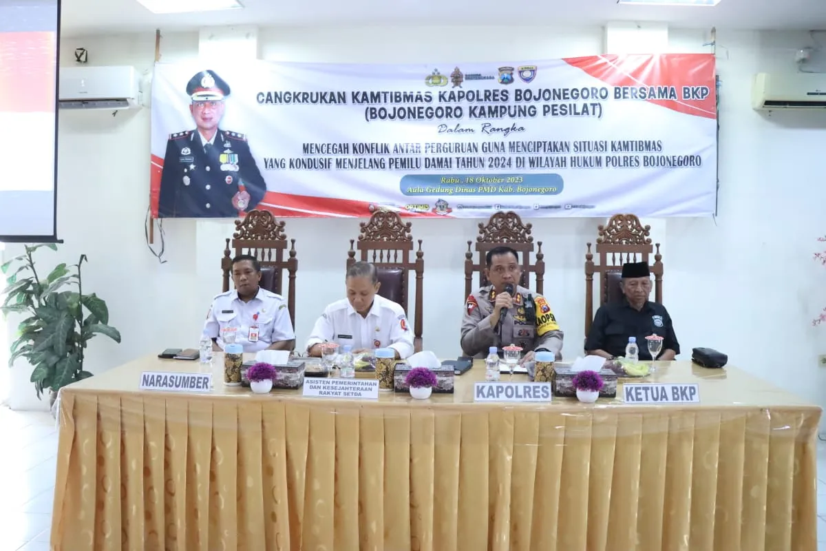 Cangkrukan Kamtibmas Kapolres Bojonegoro Ajak Perguruan Silat Ciptakan Pemilu Damai dan Aman