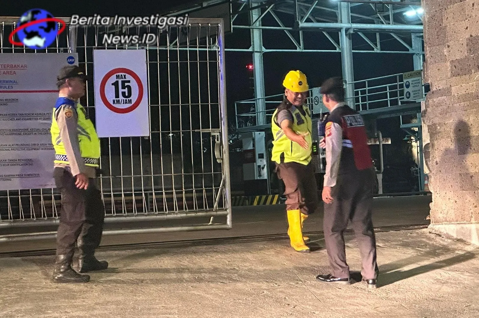 Blue light Patrol Polsek Benoa Kontrol Tempat Tempat Objek Vital Nasional