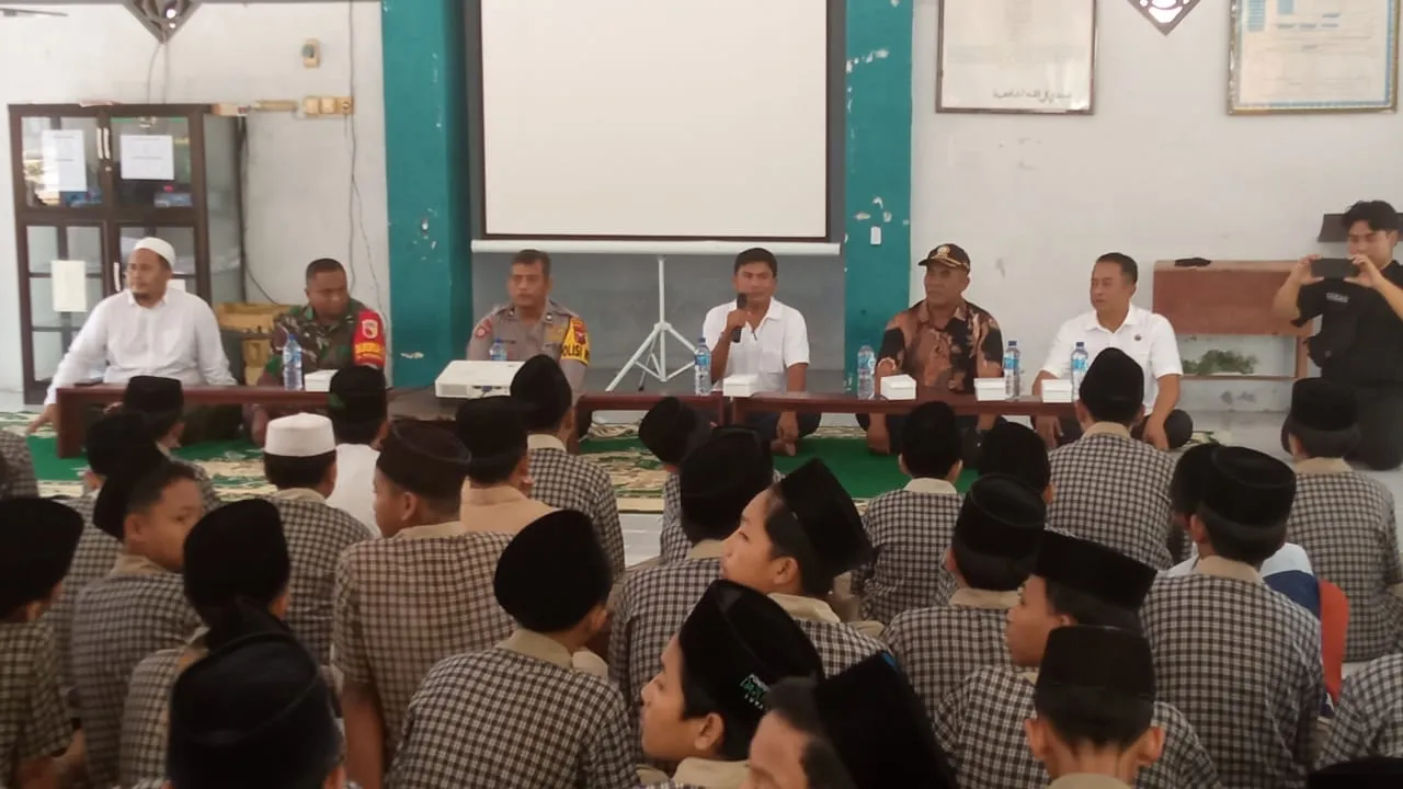 Polres Lumajang Sosialisasi Pencegahan Penyalahgunaan Narkoba di Ponpes