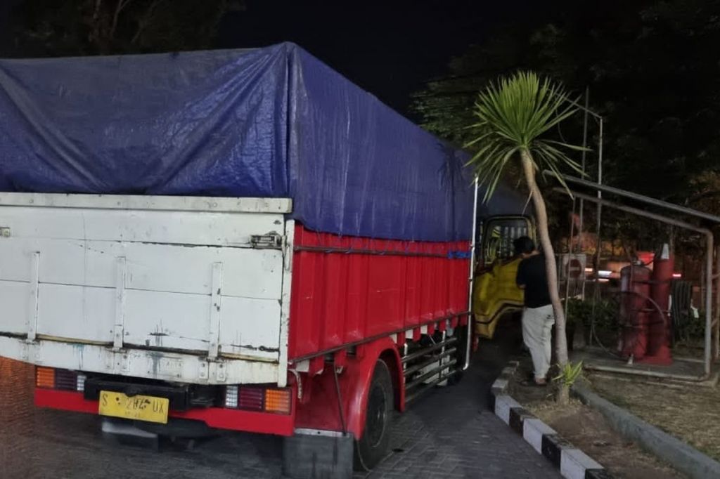 Diduga APH Tangkap Truk Modifikasi Bermuatan Solar 1 Ton