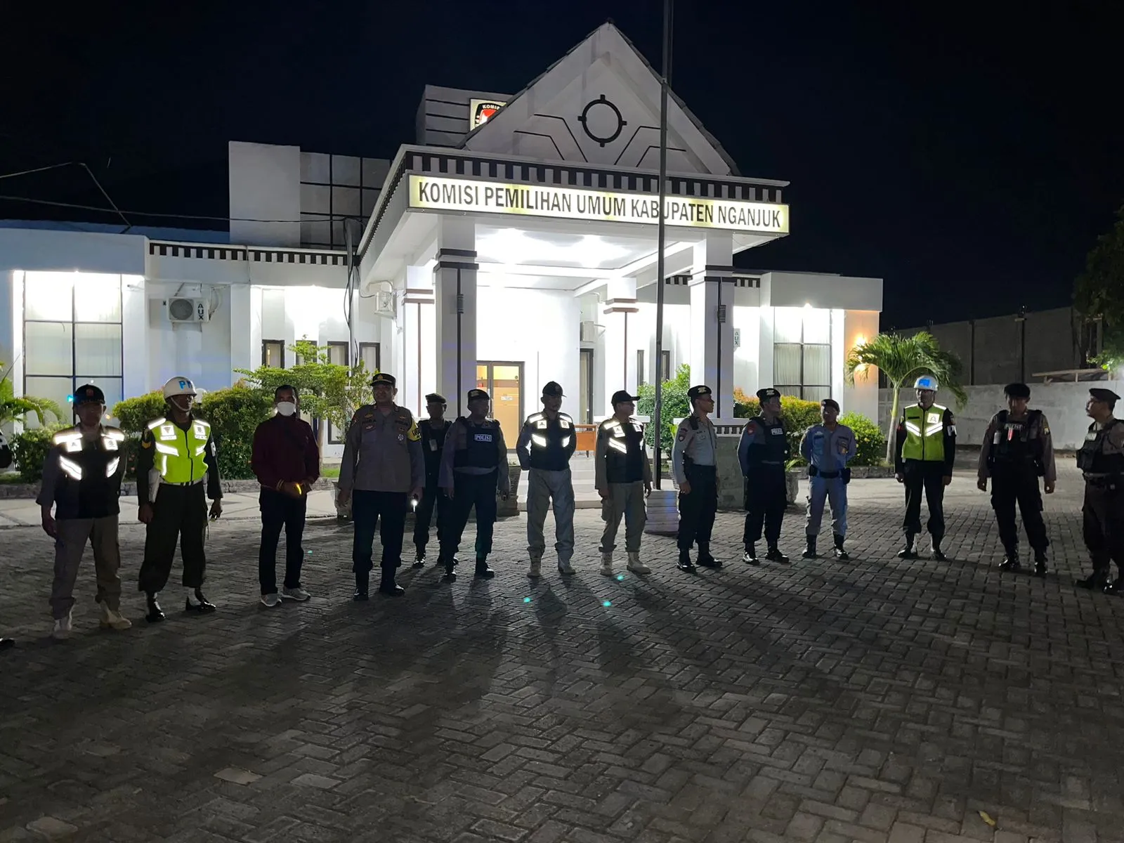 Patroli Skala Besar Polres Nganjuk Libatkan Instansi Samping, Ciptakan Kondisi Aman dan Kondusif Selama Pemilu 2024