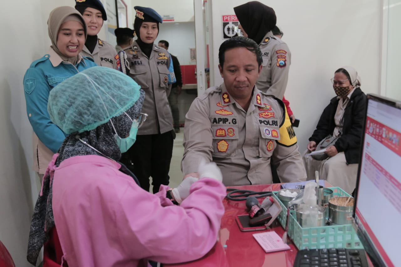 Setetes Darah Untuk Kemanusiaan dari Polresta Malang Kota di HUT Brimob ke - 78