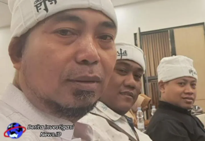 Tiga Pentolan DPP PW FRN Beserta Istri Laksanakan Manasik Umroh Dukungan Polri
