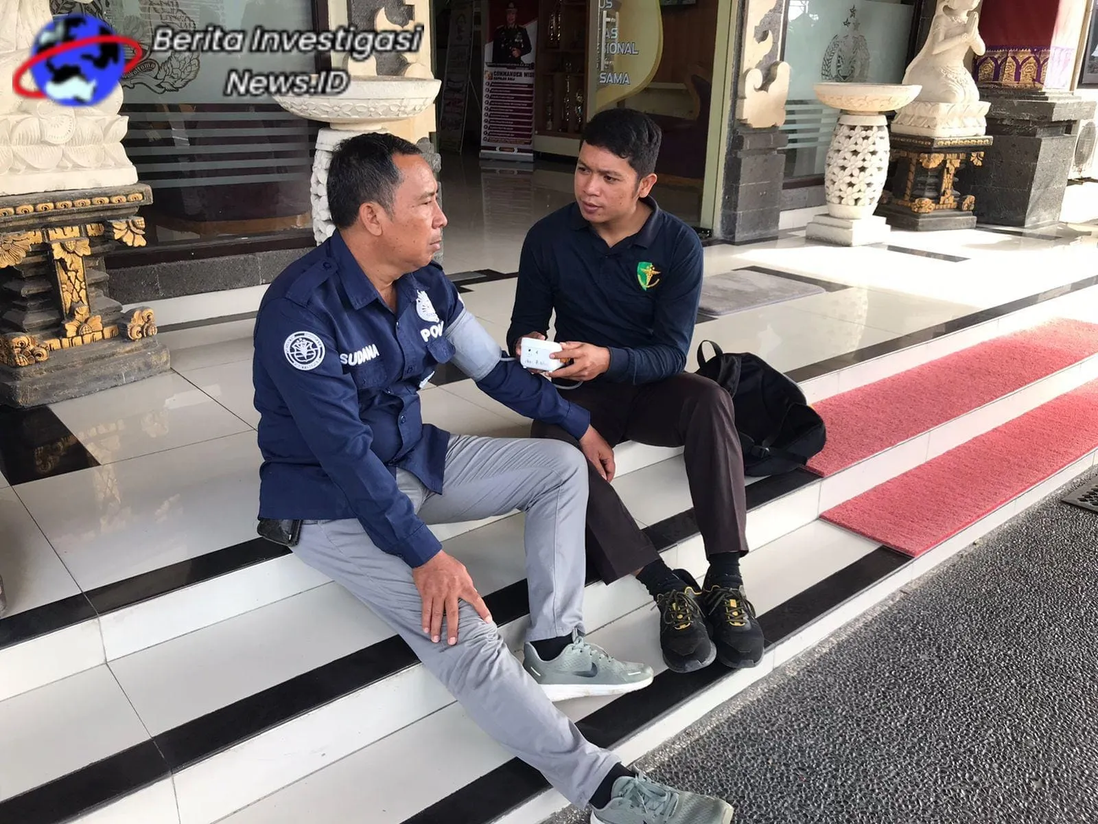 Pastikan Kesehatan Baik, Anggota Kasubsatgas Dokes OMB Agung Cek Kesehatan Personil