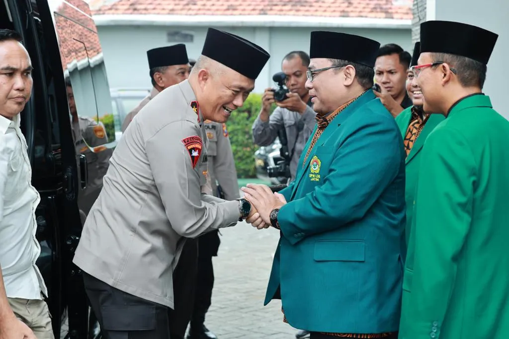 Silaturahmi ke DPW LDII Kapolda Jatim Sampaikan Tiga Poin Wujudkan Pemilu Damai