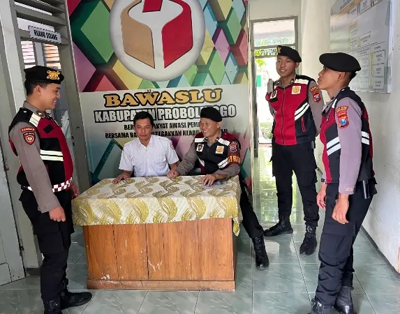 Satgas Preventif OMB Polres Probolinggo Maksimalkan Patroli Dialogis Untuk Pemilu Damai