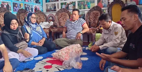 Pimpinan Redaksi Media Berita-Kompas.com dan Beritainvestigasinews.id Adakan Rapat Evaluasi Kerja Anggota di Lapangan