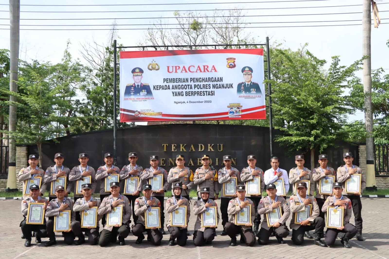 Kapolres Nganjuk Apresiasi Prestasi 23 Anggota Polri dengan Piagam Penghargaan