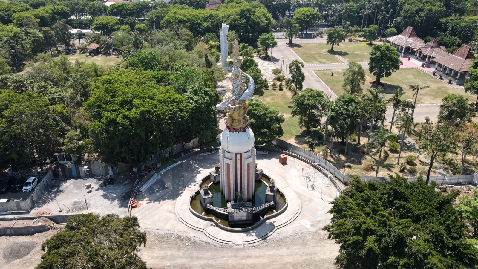 Gus Muhdlor Bangun Air Mancur dan Taman Bermain di Alun-alun Sidoarjo, Progres Revitalisasi Capai 58 Persen