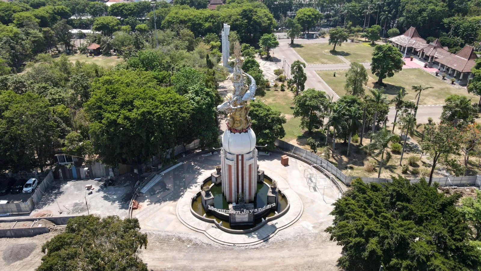 Gus Muhdlor Bangun Air Mancur dan Taman Bermain di Alun-alun Sidoarjo, Progres Revitalisasi Capai 58 Persen