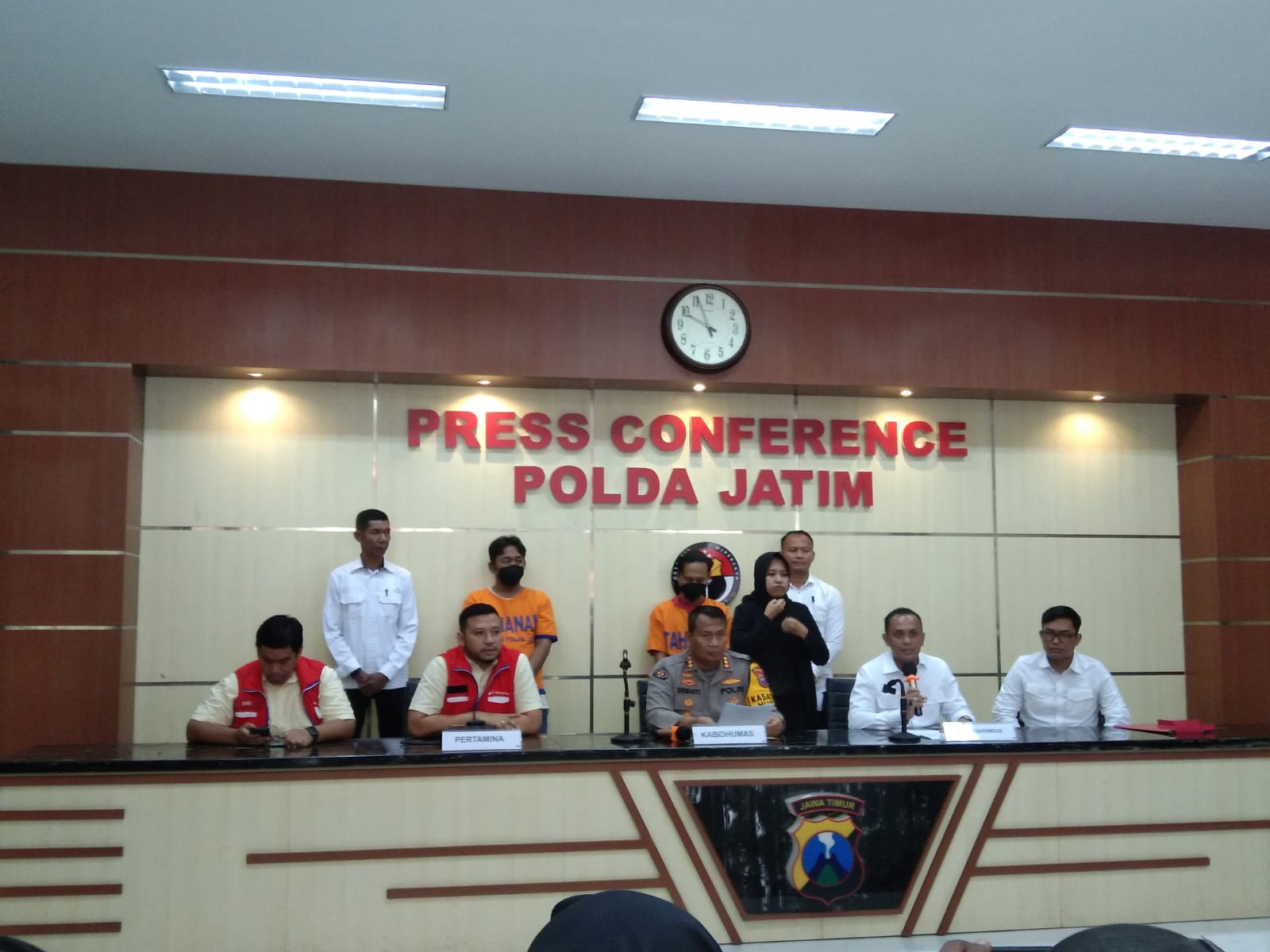 Polda Jatim Tangkap Sopir dan Kernet Sementara Bos Penimbun BBM Masih Berkeliaran