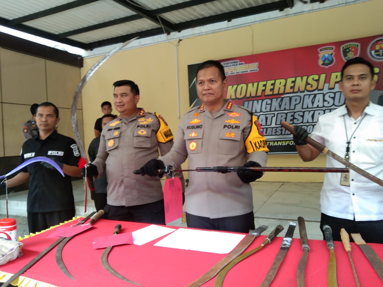 Polresta Sidoarjo Tangkap Sekelompok Remaja Diduga Hendak Tawuran dan Membawa Sajam