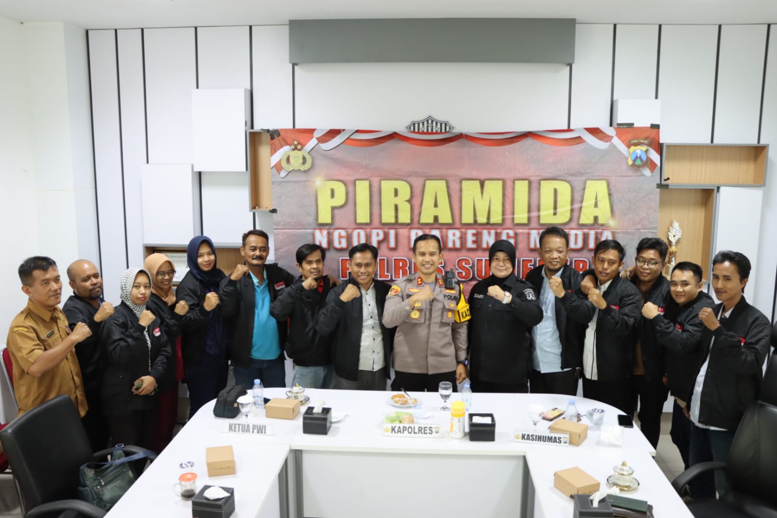 Pupuk Sinergitas Bersama Media, Polres Sumenep Gelar Piramida