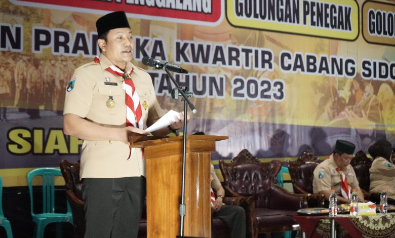 Ketua Kwarcab Sidoarjo Kak Subandi Mengukuhkan 1.086 Pramuka Garuda
