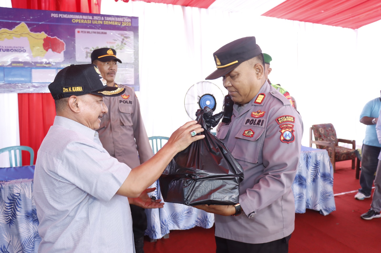 Beri Motivasi Petugas Operasi Lilin Semeru, Forkopimda Situbondo Kunjungi Pospam dan Posyan