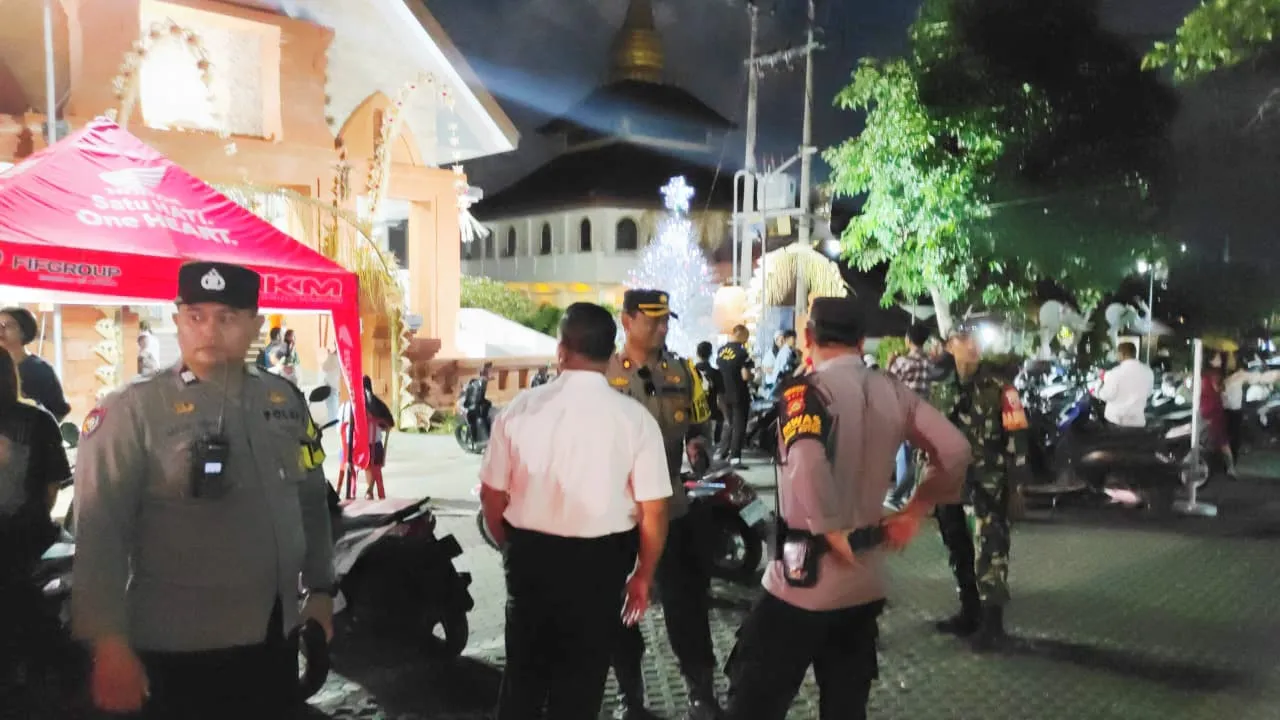 Kapolsek Kuta Selatan Kontrol Misa Natal Hari Ke 2