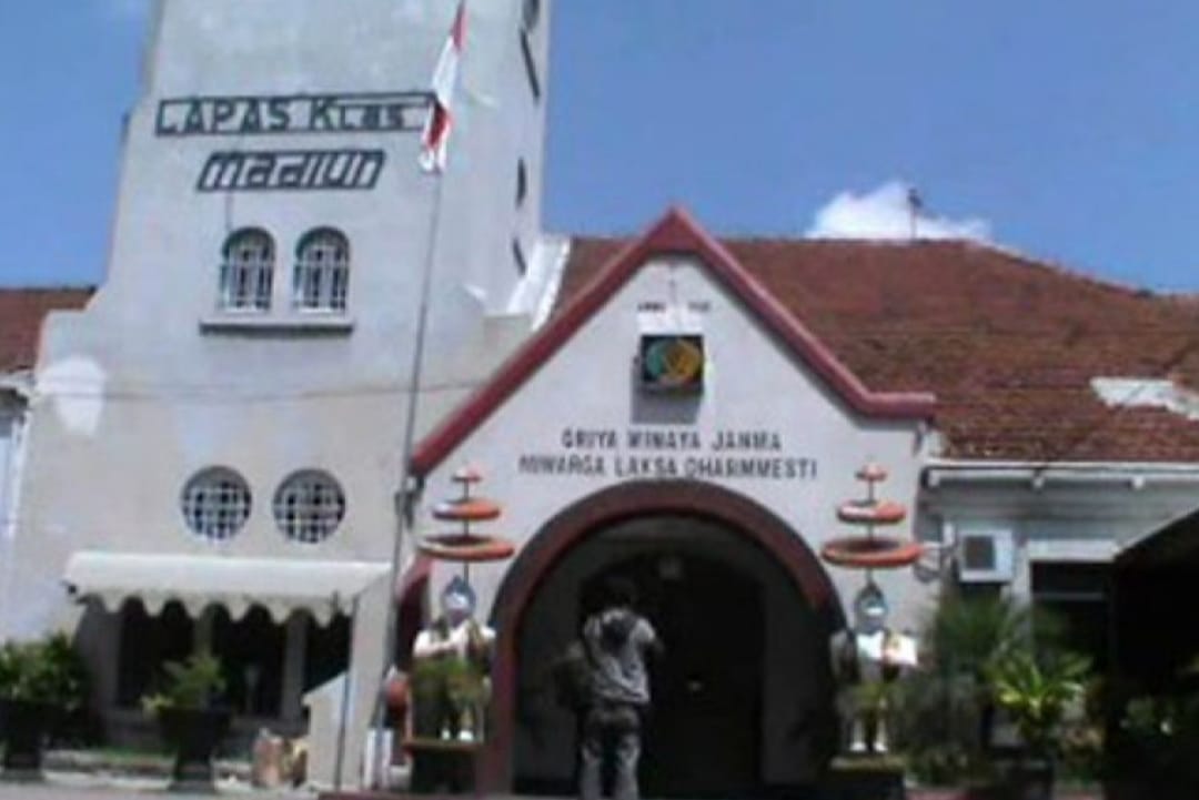 AMI ; Kebobrokan Kinerja KALAPAS dan KPLP Kelas 1 Madiun Membuahkan Hasil Tiga Napi Melakukan Penipuan