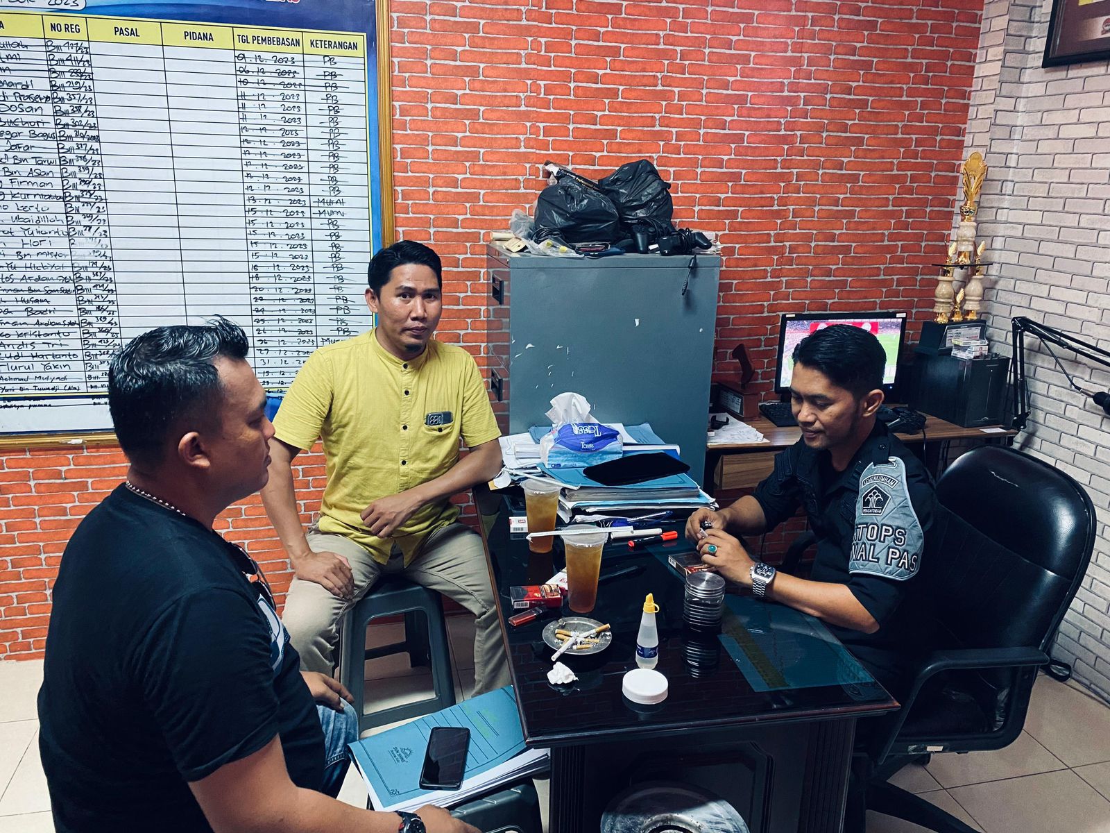 Sambut Pesta Demokrasi Tahun 2024 Lapas Narkotika Kelas IIA Pamekasan Kanwil Kemenkumham Jatim Daftarkan Anggota KPPS Untuk 4 TPS Khusus