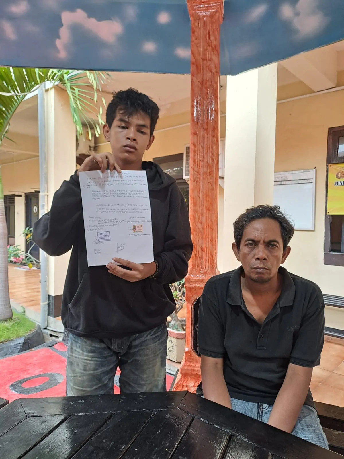 Polsek Simokerto Lakukan Pembinaan Terhadap Seorang Pemuda Akibat Tawuran