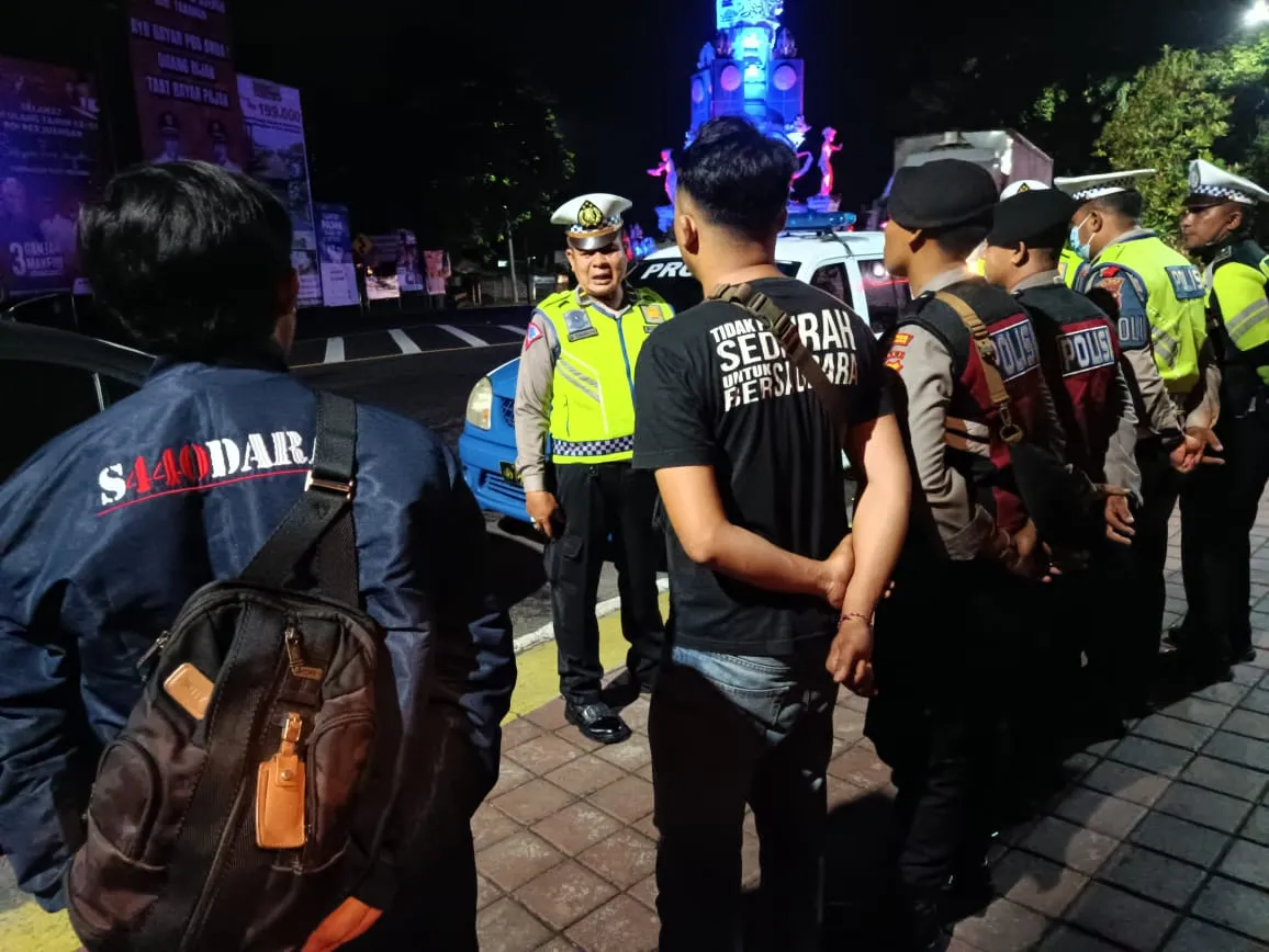 Patroli Malam Minggu, Kasat Lantas Polres Tabanan Cegah Balap Liar