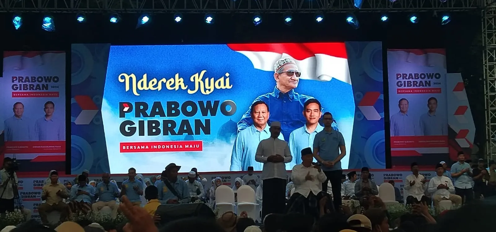 Ponpes Bumi Sholawat Sidoarjo Penuh Puluhan Ribu Relawan dan Simpatisan Prabowo-Gibran