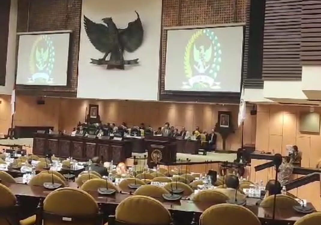Keputusan Rapat Badan Kehormatan DPD RI Resmi Pecat AWK 