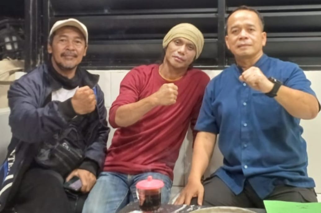 Ngopi Hitam Ala Ketum FWJ Indonesia di Polsek Kalideres