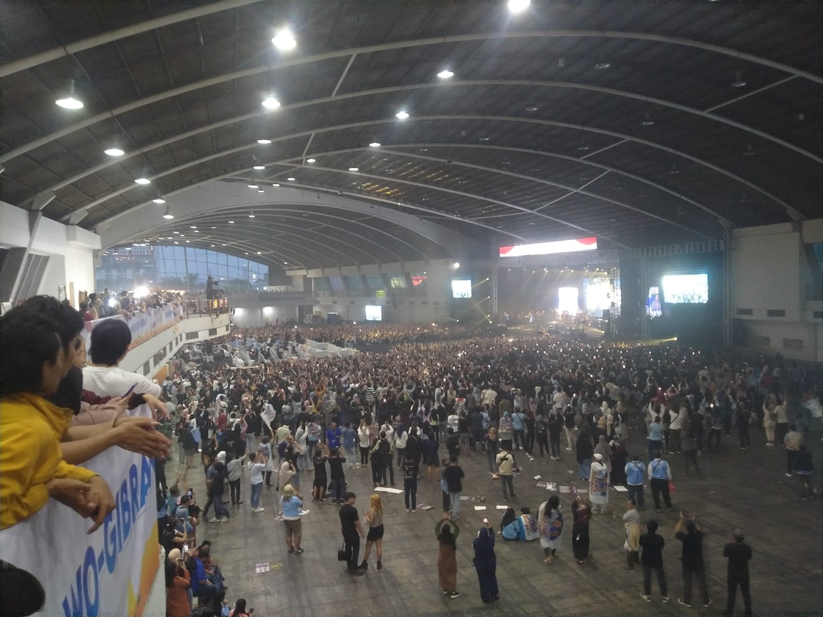 Konser GASPOLL Satu Putaran Probowo-Gibran di Jatim Expo Surabaya, Sempat Tersendat
